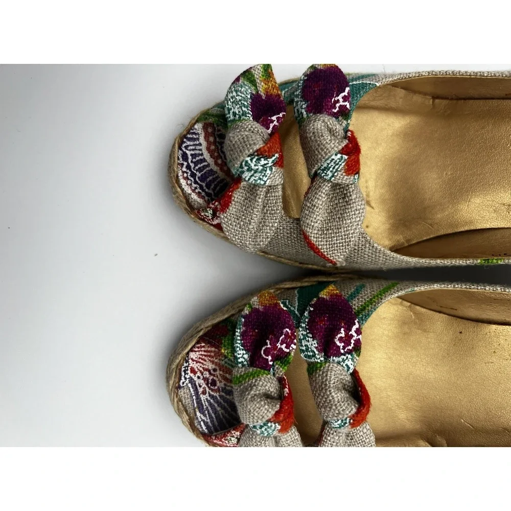 Stuart Weitzman floral wedge canvas peep toe espadrilles women's size 6.5